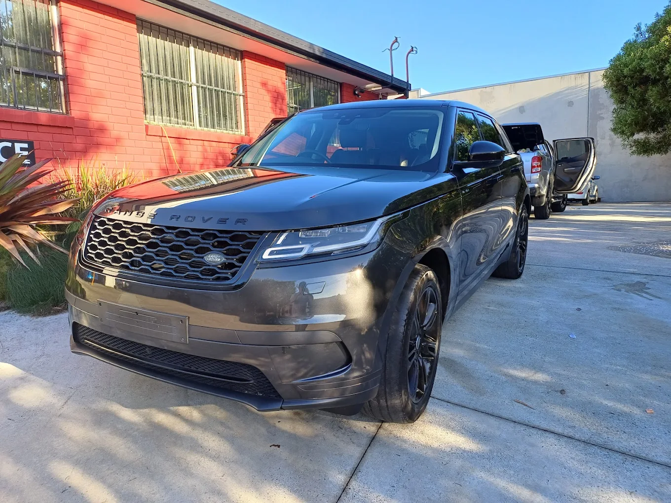 Porsche Macan rear view detailing